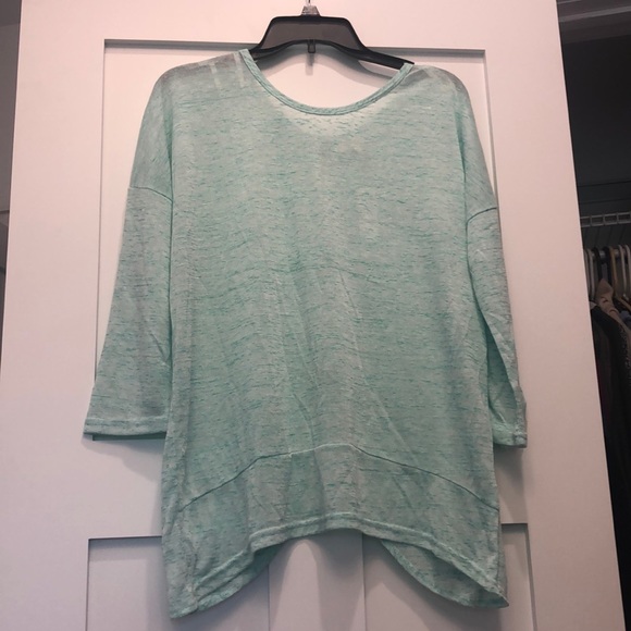 Charmile Charlie Open Back Top - Picture 3 of 6